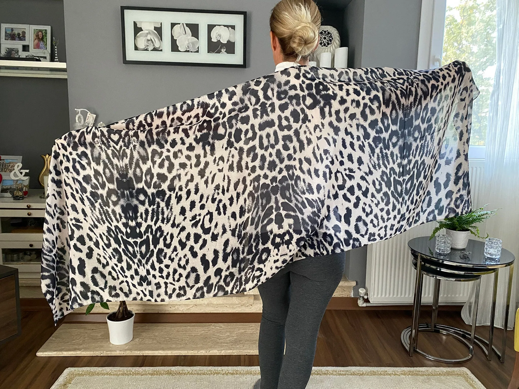 Fashion Tight Marbled-leopard Shawls