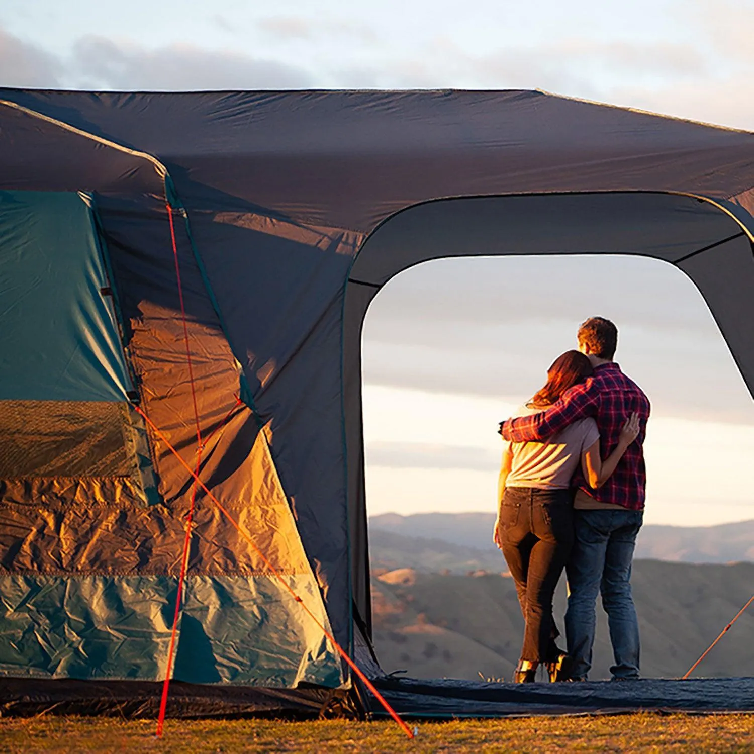 KOZI 6P INSTANT TENT **PRE-ORDER FOR CHRISTMAS DELIVERY**