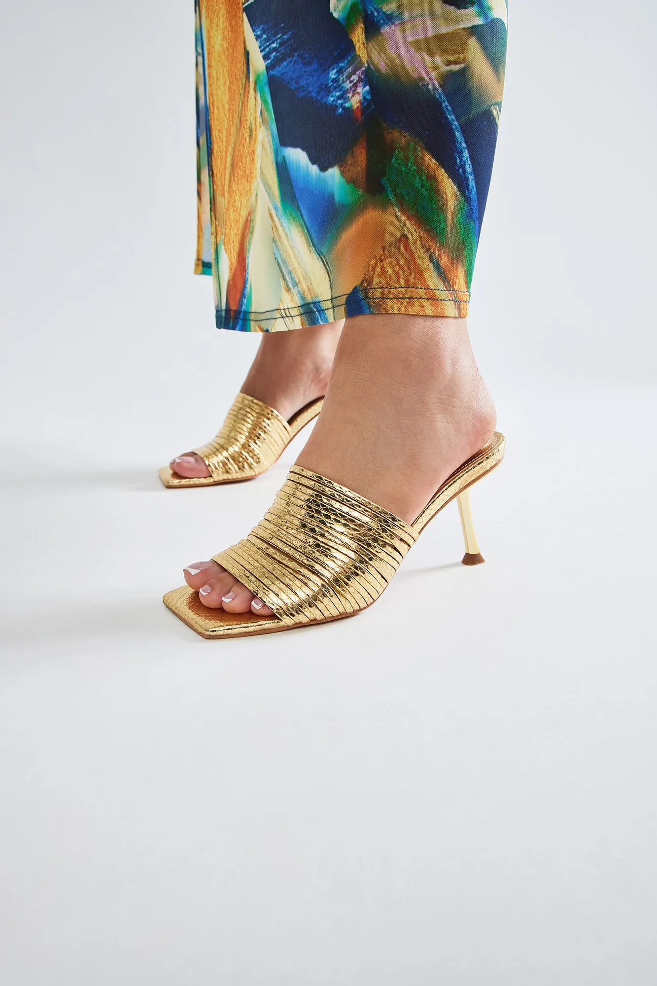 Nalya Metallic Mules - Gold