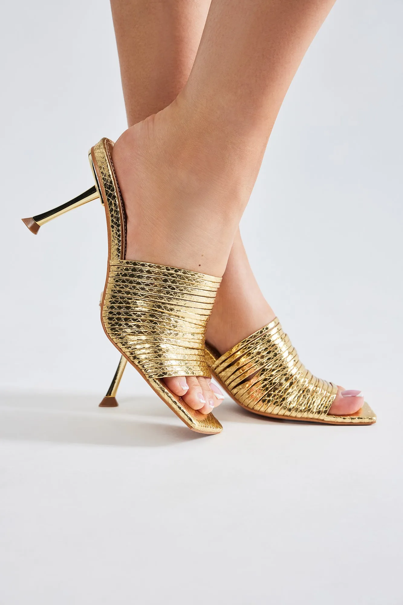 Nalya Metallic Mules - Gold